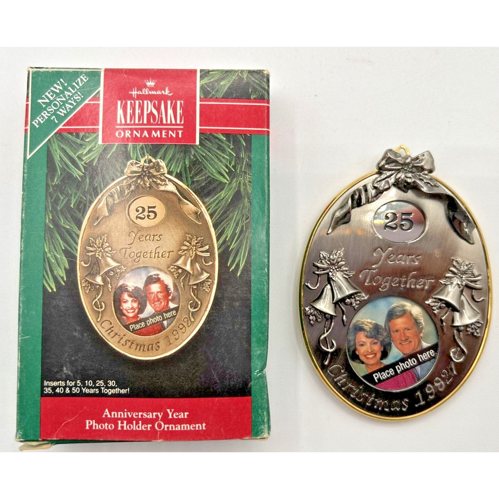 Hallmark Keepsake Ornament 1992 Anniversary Year Photo Holder w Yr Inserts U245